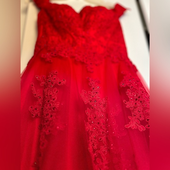 I am selling my long red prom dress. I only worn it once - Picture 5 of 10